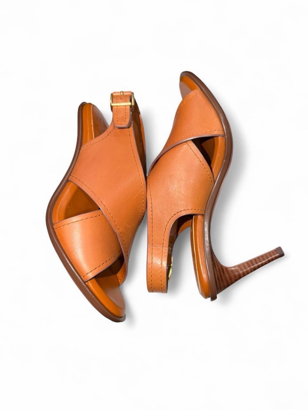 NWOT Vince Camuto Tan Leather Crisscross Slingback Sandals with Gold Buckle - Picture 2 of 5